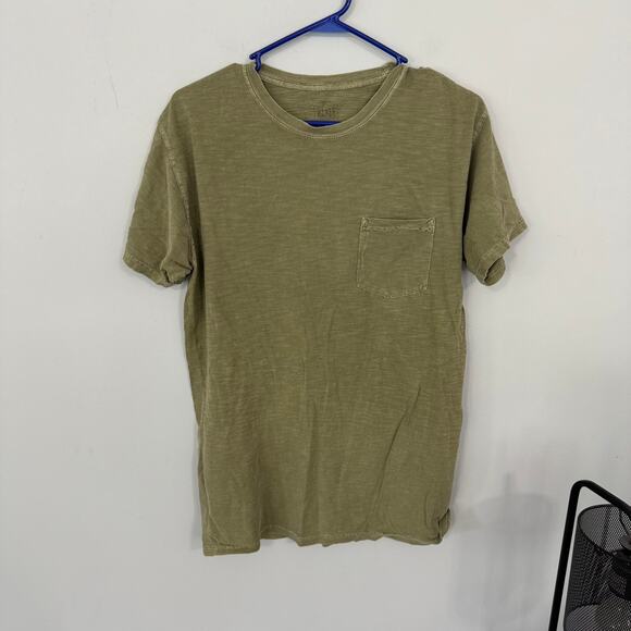 Hanes Distressed Military Green Short Sleeve Pocket Tee Shirt Men's Size Medium - Picture 1 of 5